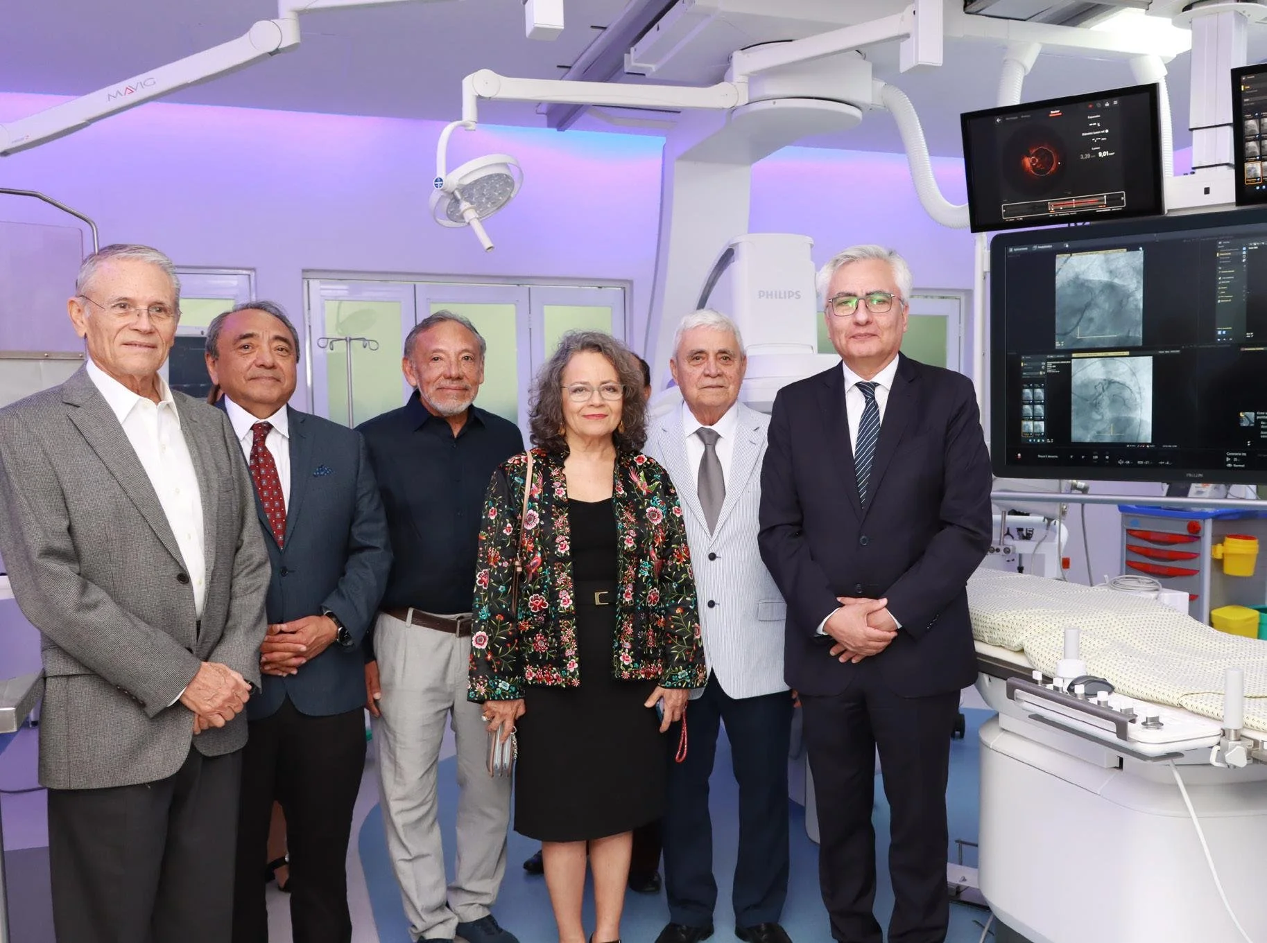  ING. Carlos Ceballos Loza, presidente del consejo del CMA; Dr. Ricardo Alejos Mex, cardiólogo intervencionista y director del Centro de Cateterísmo; Dr. William Trejo Castillo, especialista en radiología e imagen; Dra. Judith Ortega, titular de la S