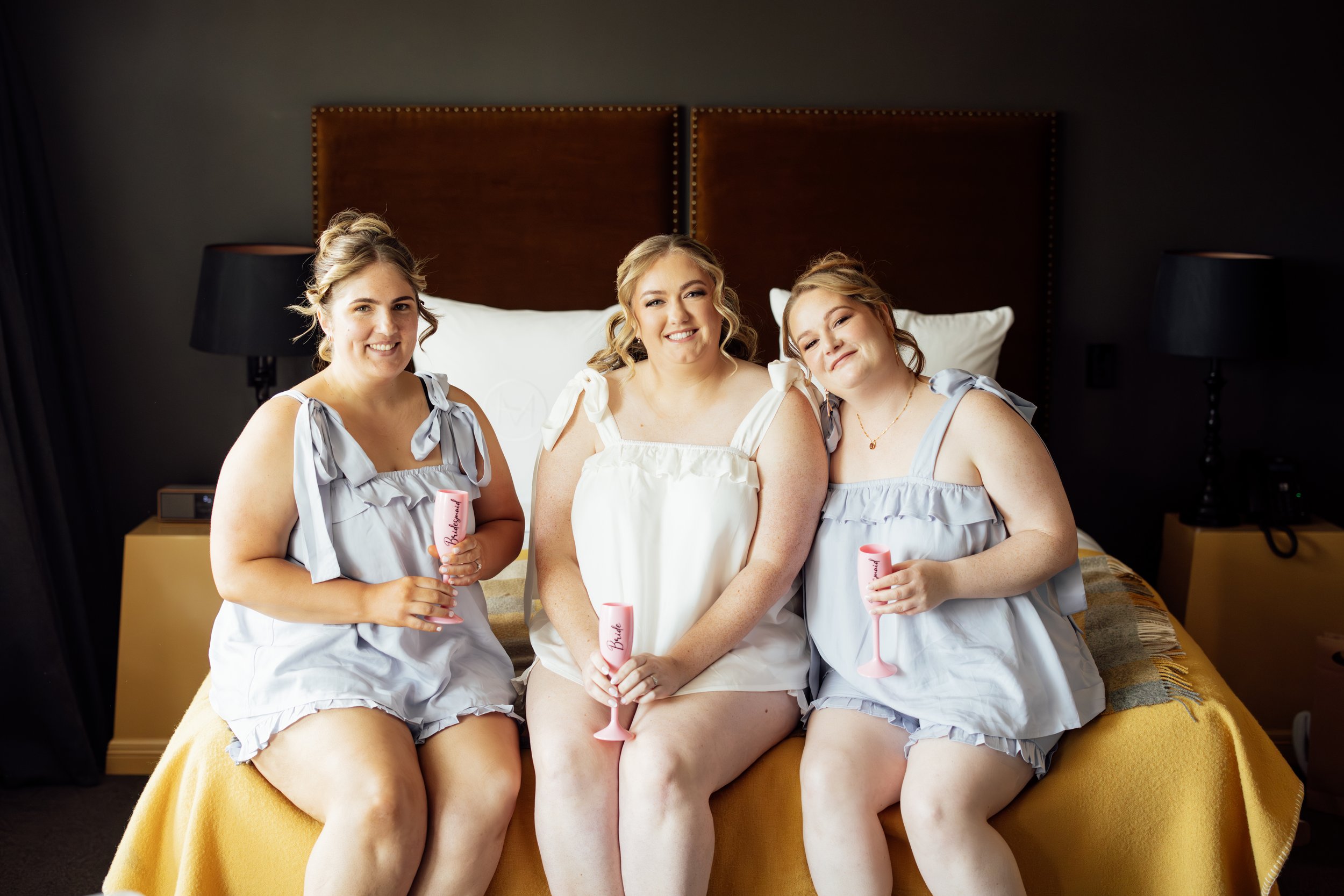 Girlsgettingready-39.jpg