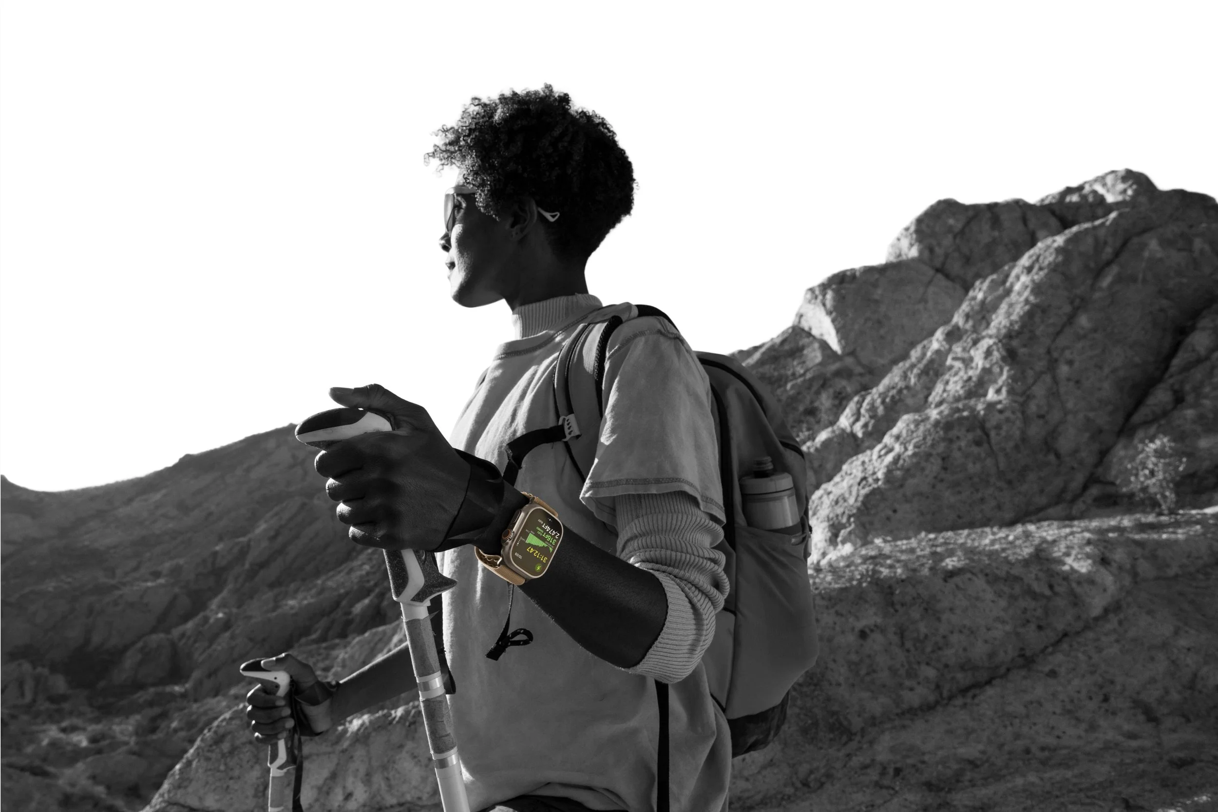 Apple-Watch-Ultra-4-lifestyle-02-260909.jpg
