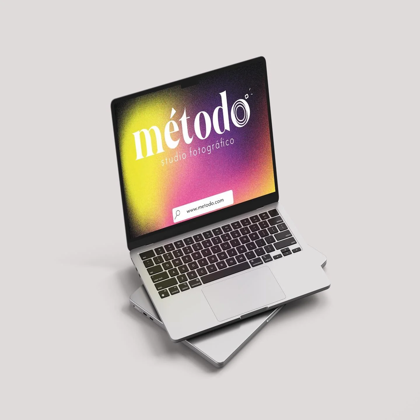 Branding &mdash;
Dise&ntilde;o de identidad visual para m&eacute;todo📸📷🎞️

&iquest;Que te parece? 🤓😉
.
.
.
.
#brand #brandstylist #brands #branding #brandingdesign #branded #brandingservices #design #dise&ntilde;o #dise&ntilde;ografico #graphicd