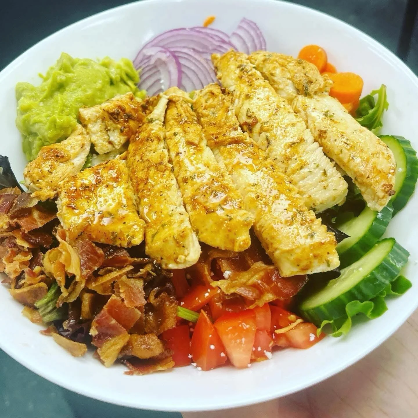 Crispy beautiful weather and salads 🥗 
#lifeisgood 

Springfield open 8am-9pm Daily
