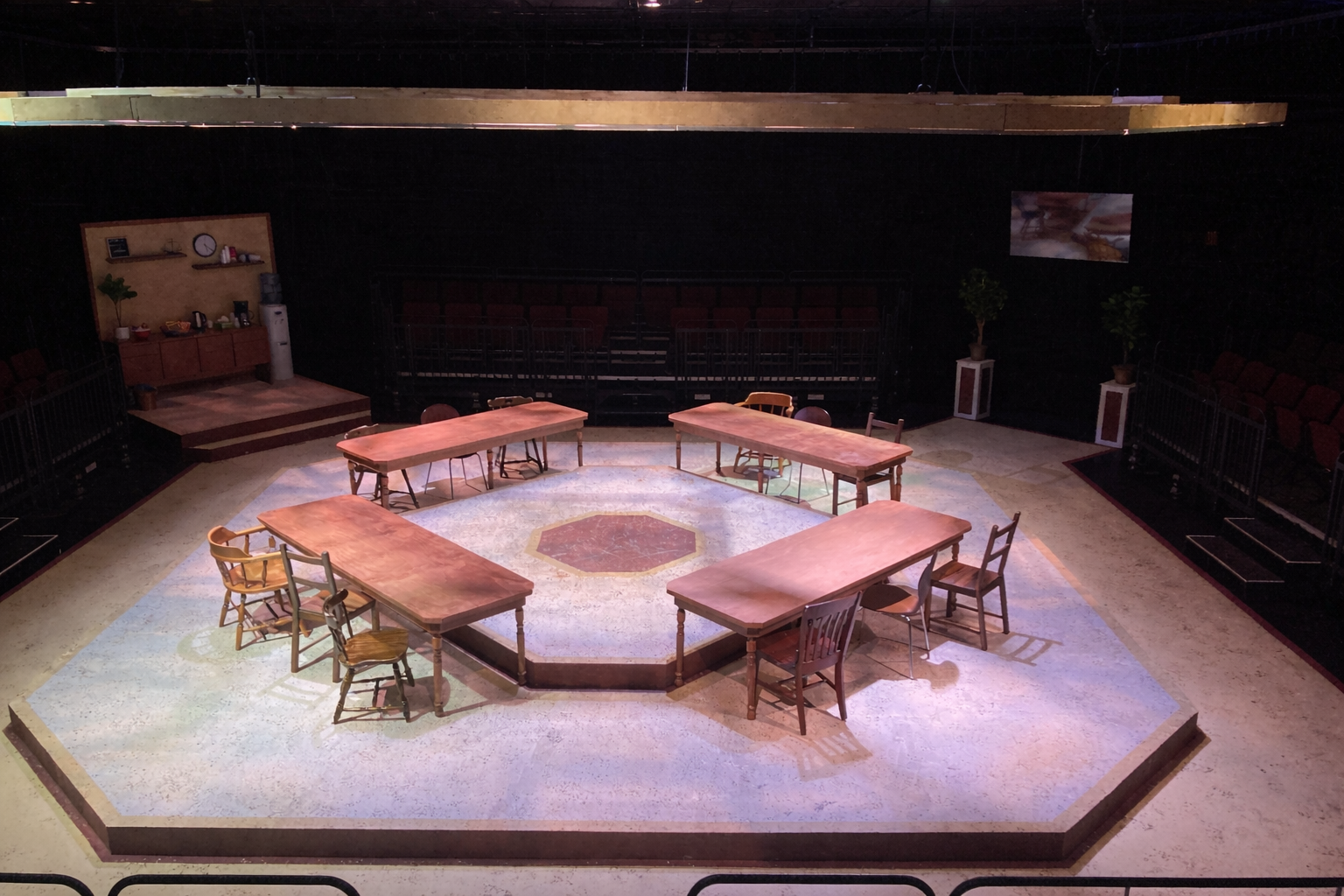 12 Angry Jurors Set View Edit.png