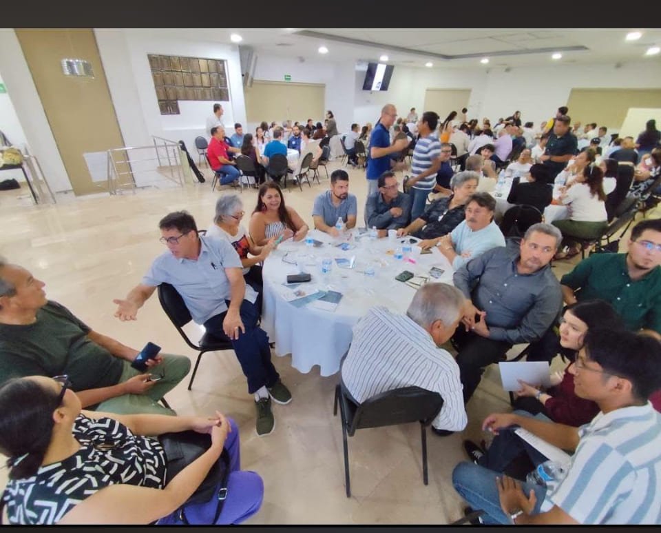       LA ASAMBLEA 
         CIUDADANA