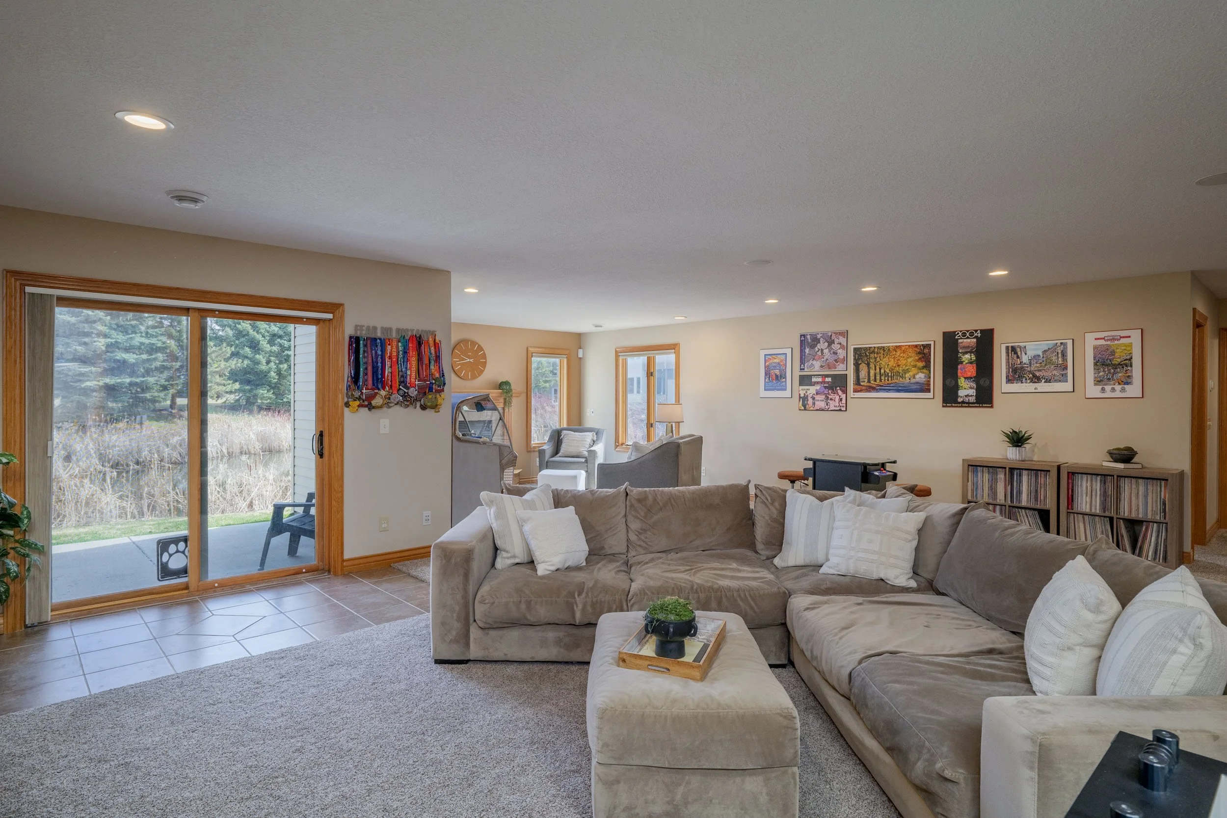 11362 Hillcrest_web_35.jpg