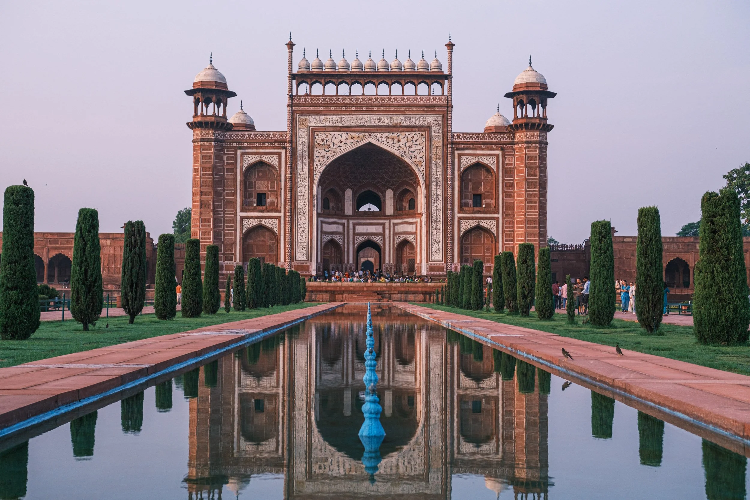 taj mahal india 11.jpg