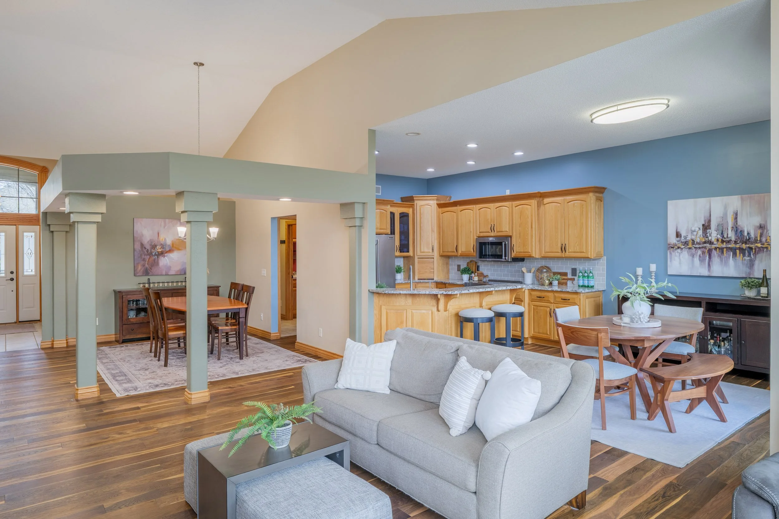 11362 Hillcrest_web_26.jpg