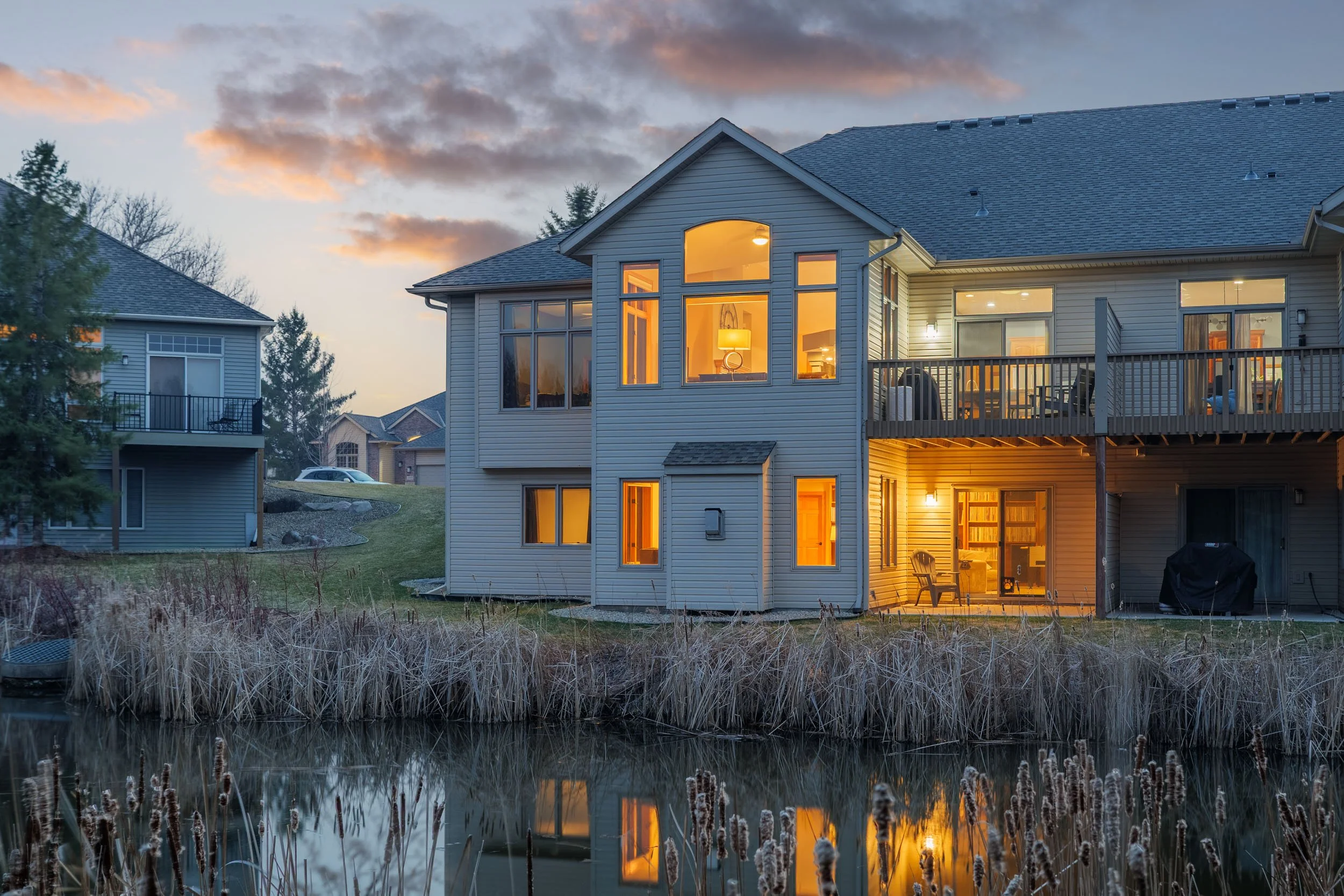 11362 Hillcrest_web_04.jpg