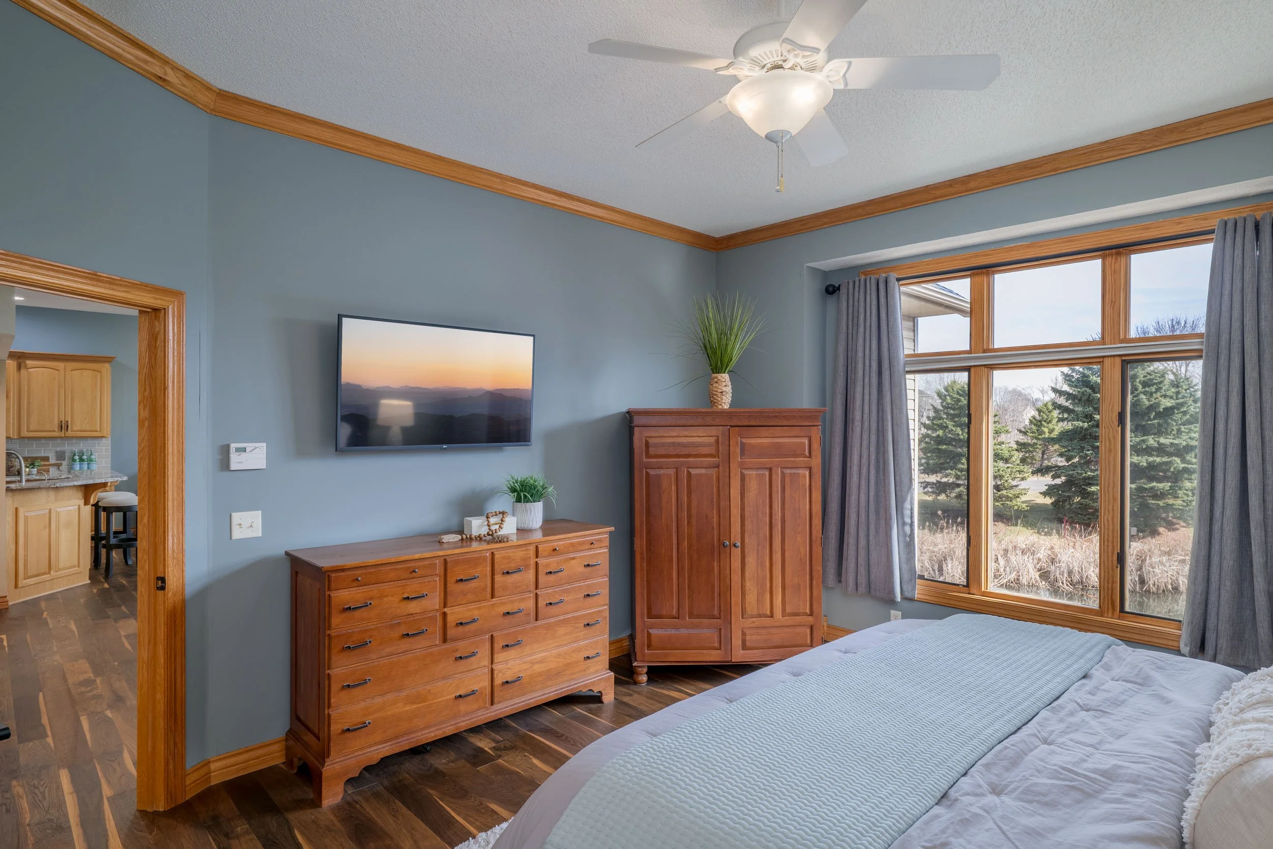 11362 Hillcrest_web_28.jpg