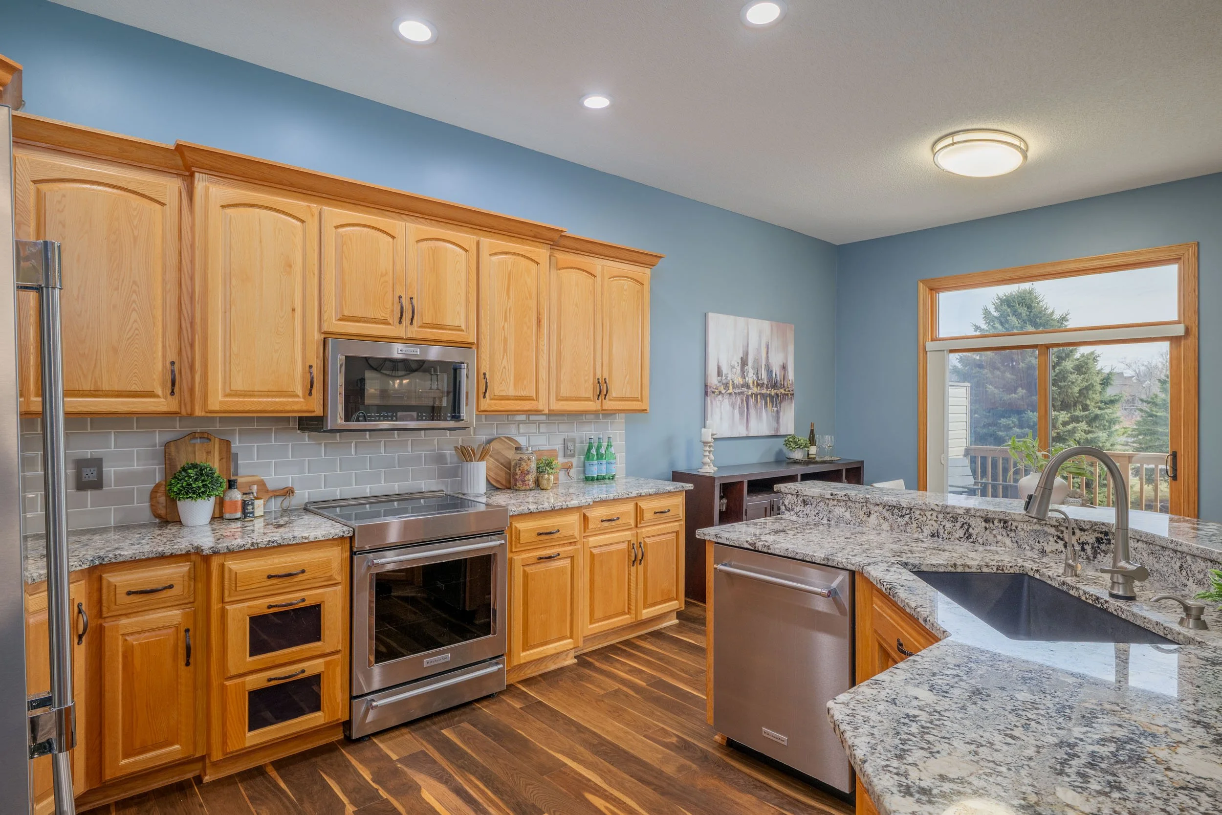 11362 Hillcrest_web_15.jpg