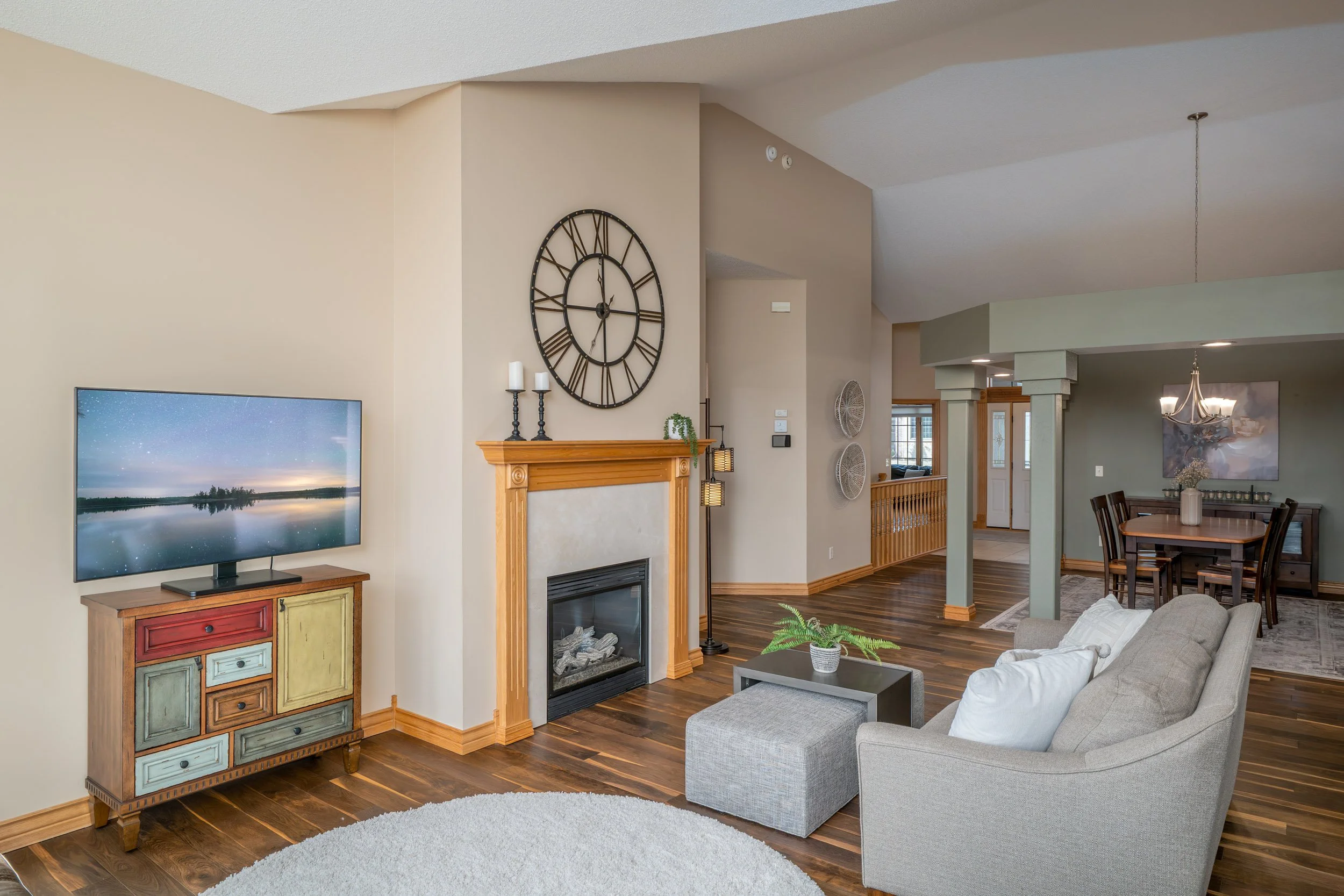 11362 Hillcrest_web_25.jpg