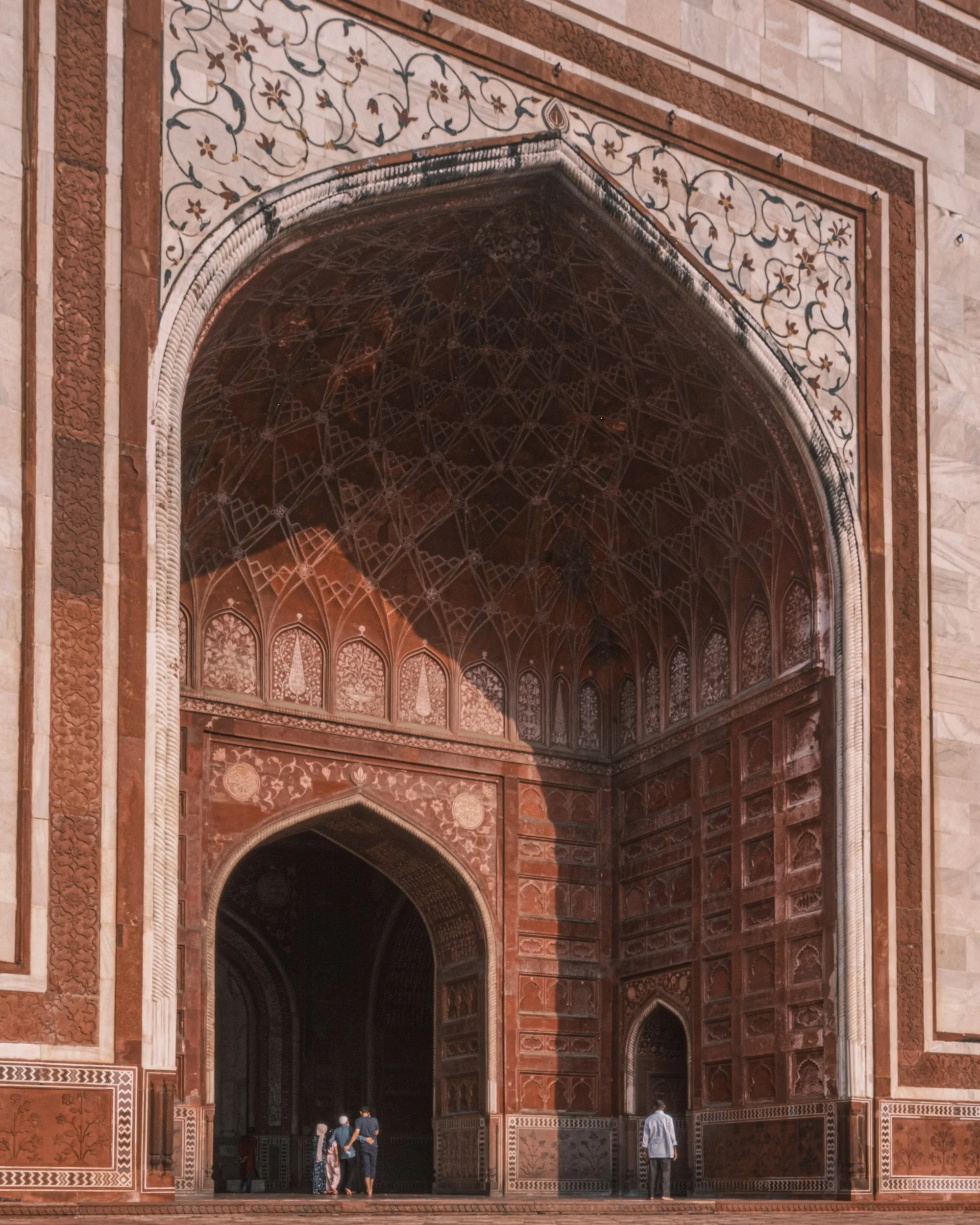 taj mahal india 14.jpg