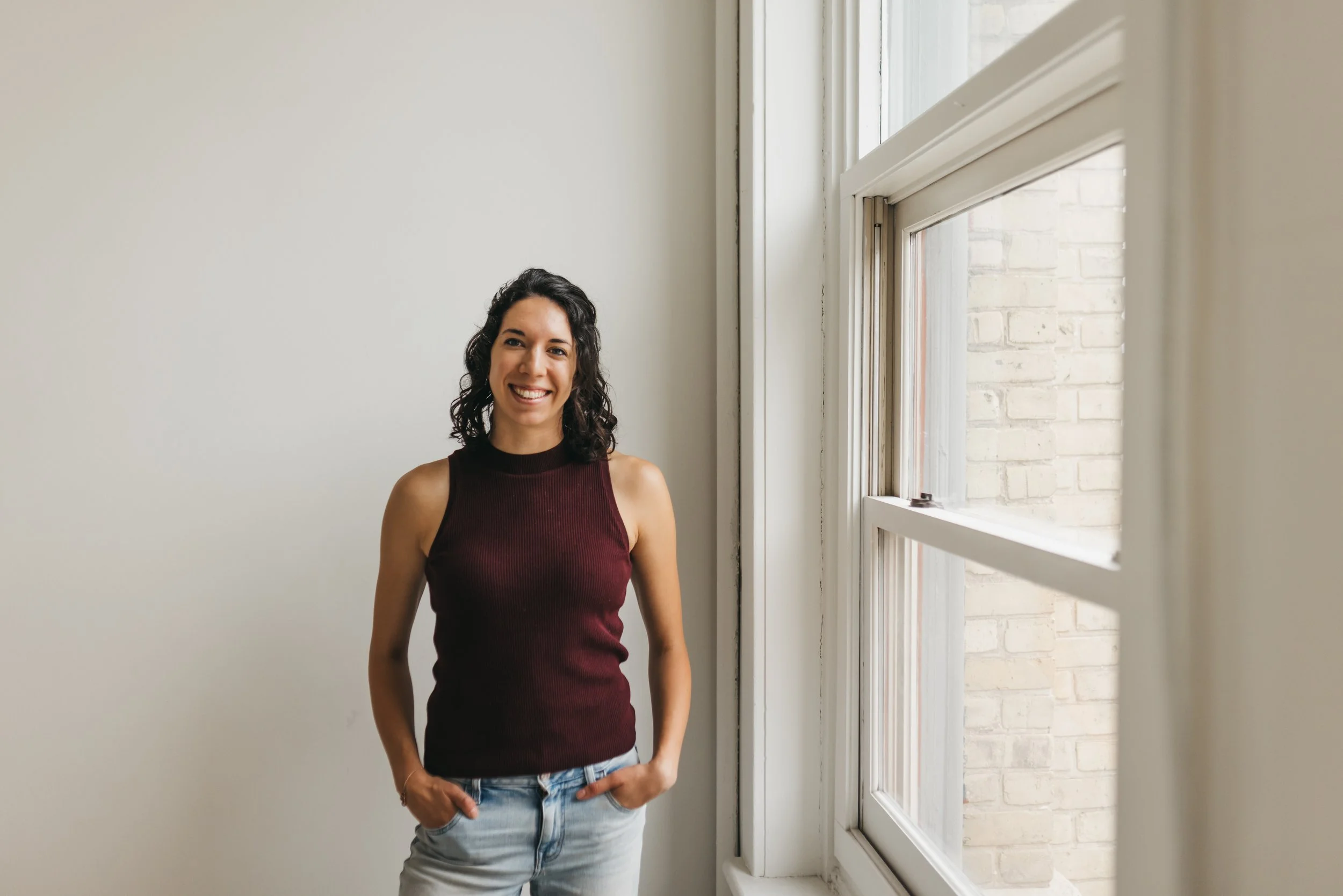 A upper body shot of Kendra Henkel of Henkel Communications who specializes in technical writing and editing