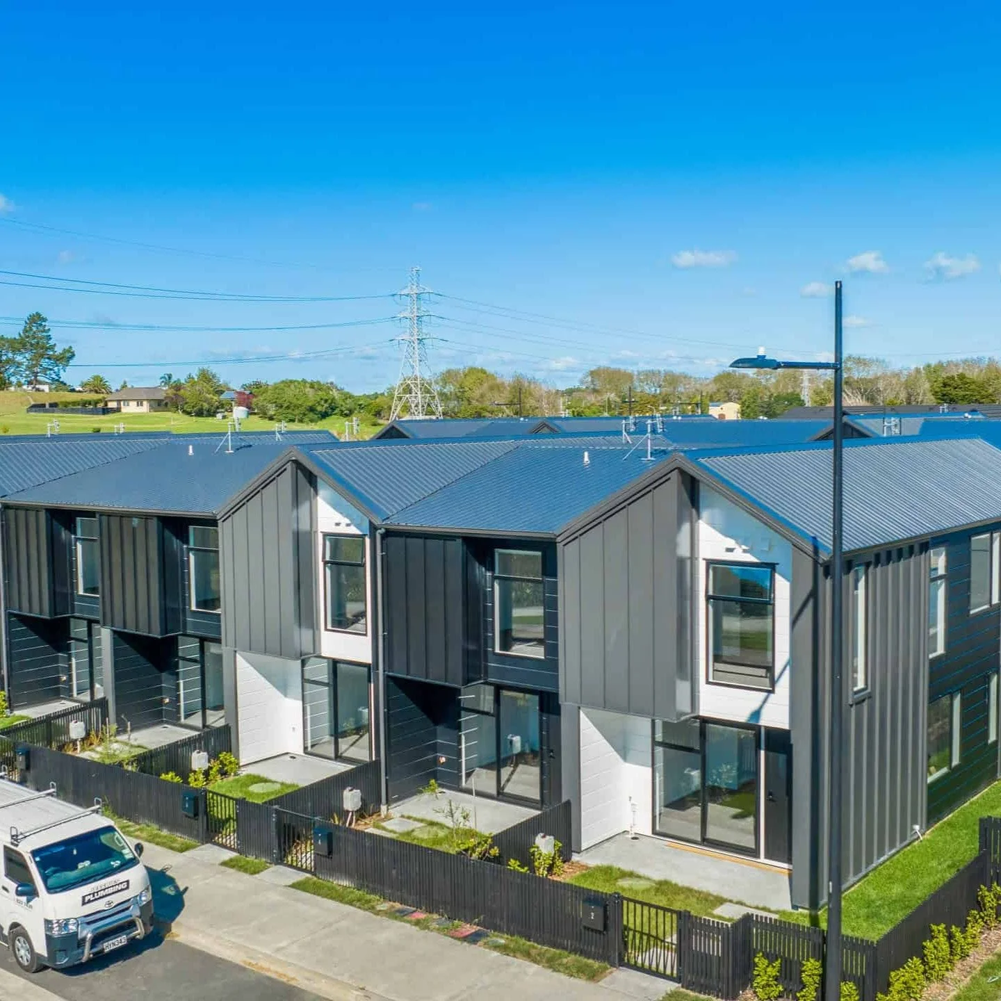 A great project from last year. Urbanscapes completed all the Concrete works and soft landscaping. It was a tight schedule on this one but with the help of our great team it was delivered on time ready for the open homes!