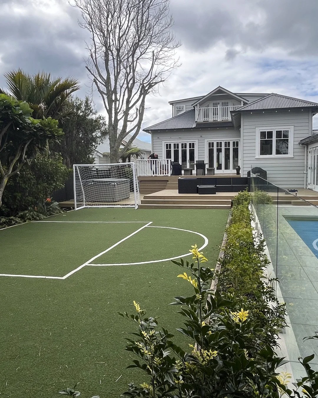 Narrowneck