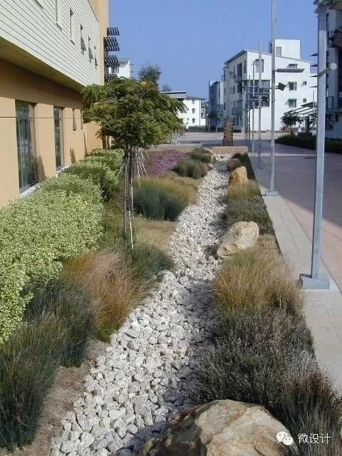 Pozos y arriates de infiltración