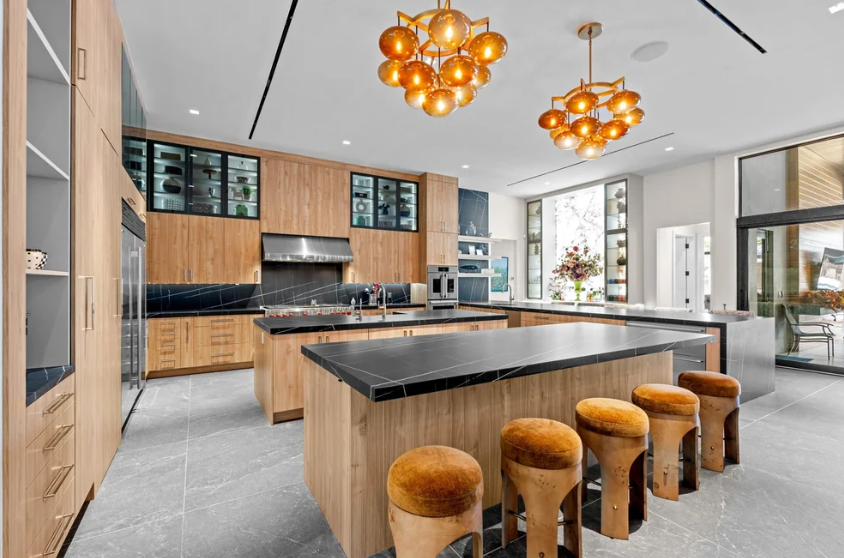 Residential vs Commercial Construction: Key Differences Property Owners Should Know