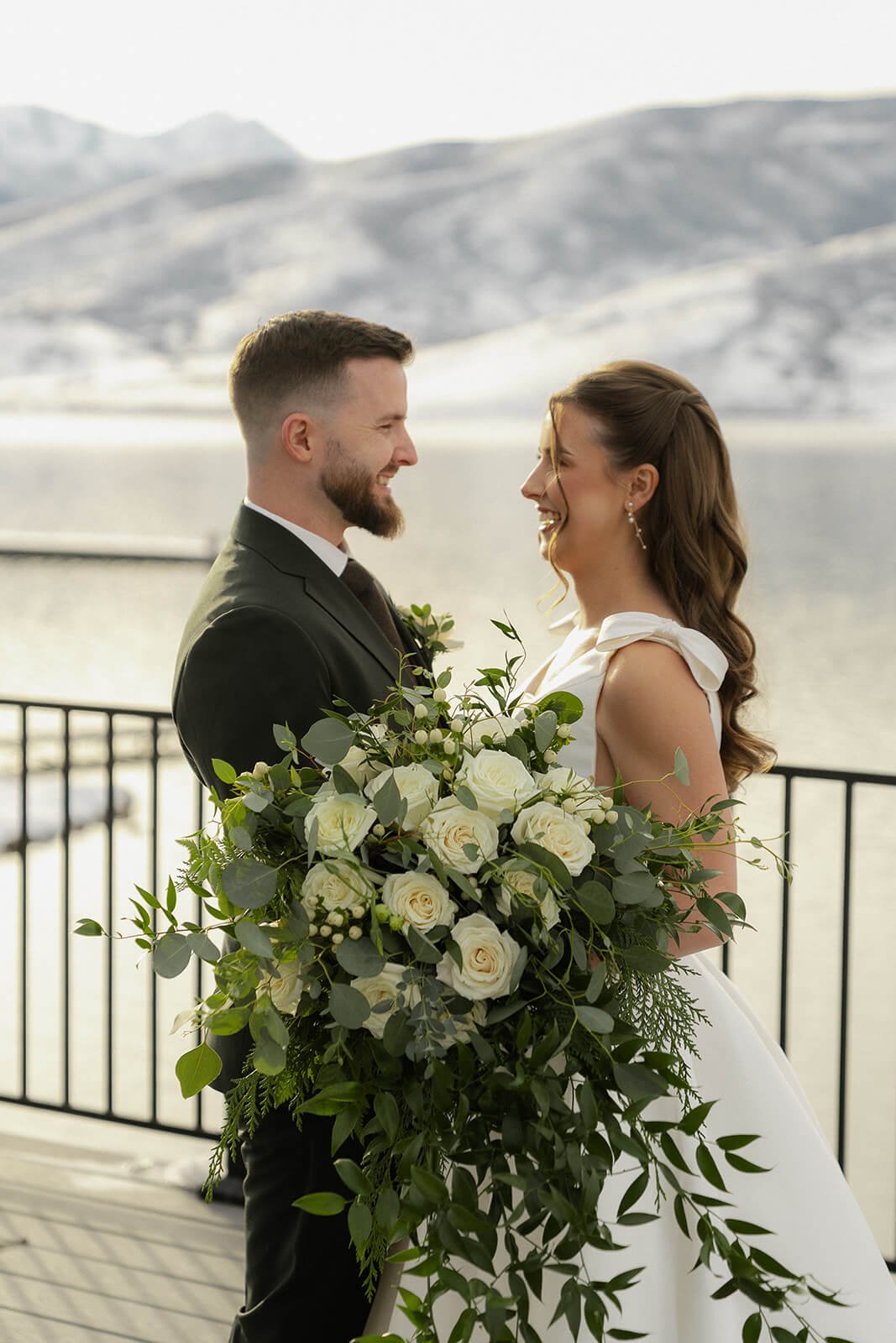 utah-bride-and-groom-first-look-bridal-bouquet-salt-lake-wedding-planning-park-city-wedding-planning-deer-valley-wedding-flowers.jpg