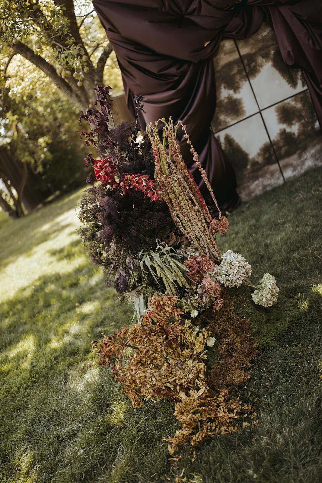moody-wedding-colors-utah-wedding-flowers-utah-wedding-florist-salt-lake-wedding-flowers-salt-lake-wedding-florist.jpg