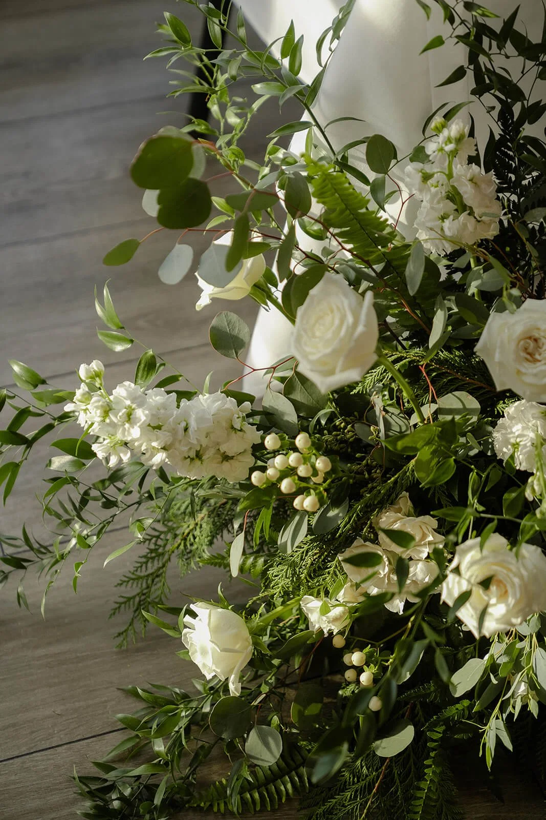 flowers-price-utah-wedding-white-wedding-flowers-wedding-flowers-bouquet-utah-florists-wedding-salt-lake-wedding-flowers-park-city-white-wedding.jpg