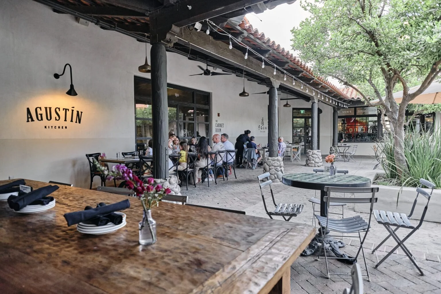 Augustin-Kitchen-Mercado.jpg