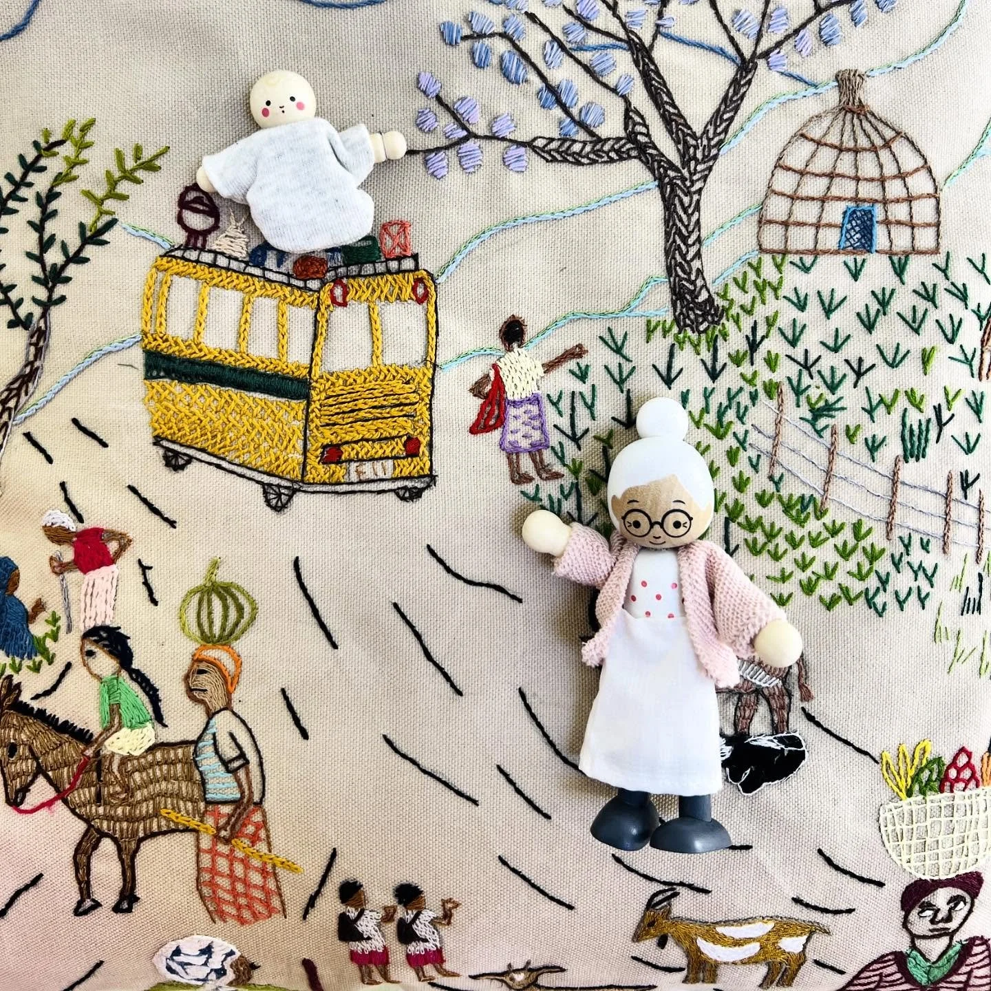 Every Monday morning, there is a celebration of community as families arrive at Bubble &amp; Speak 

With each visit, they weave their personal stories into the fabric of our project, creating memories that will be passed down for generations. Join u