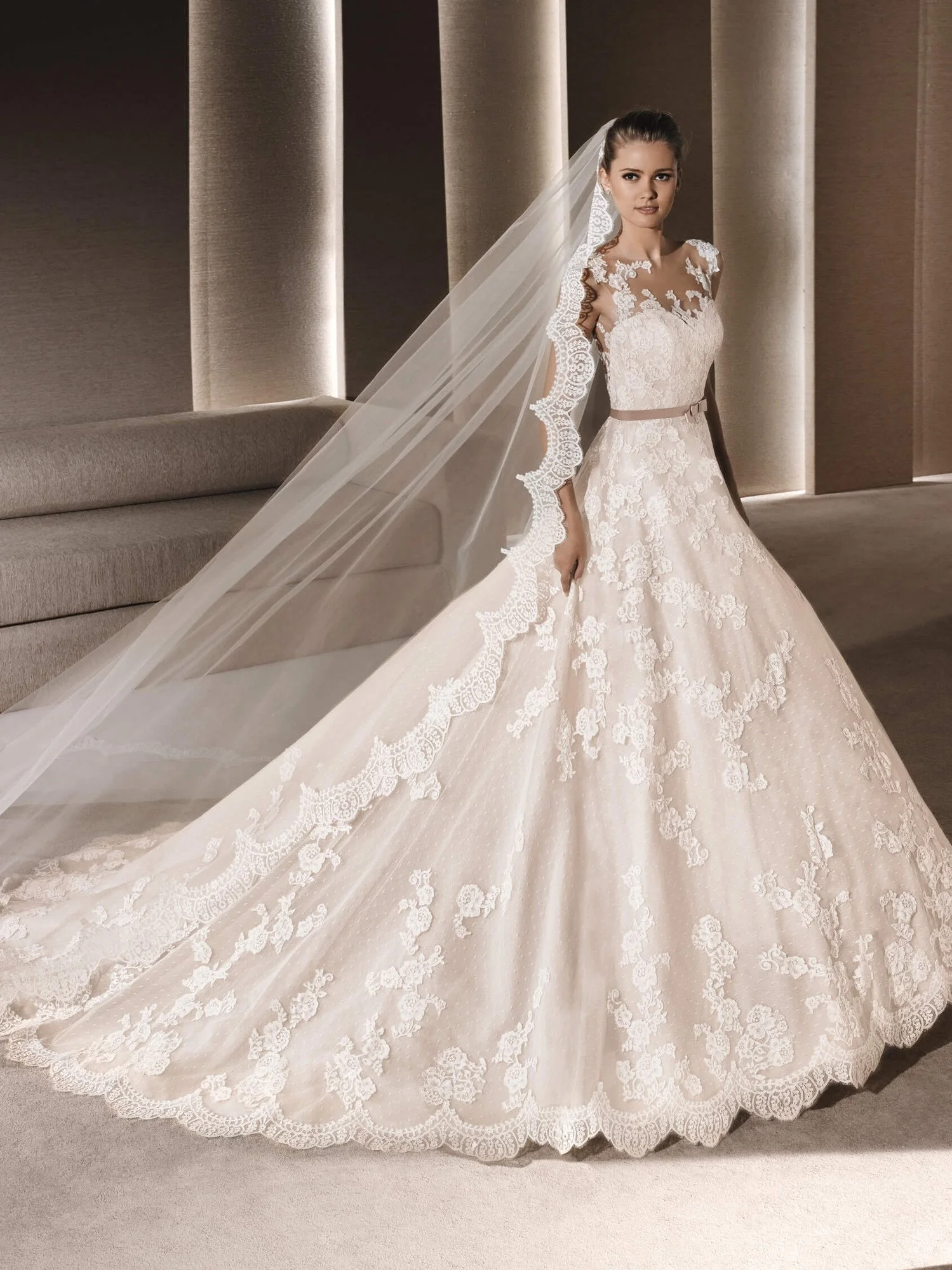 [La Sposa] Roby dress gallery photo