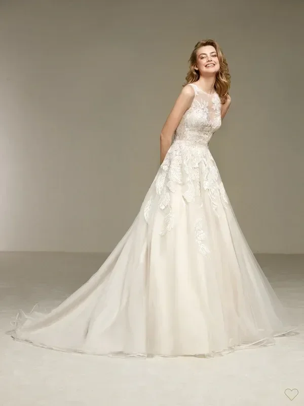 [Pronovias] Dola dress gallery photo