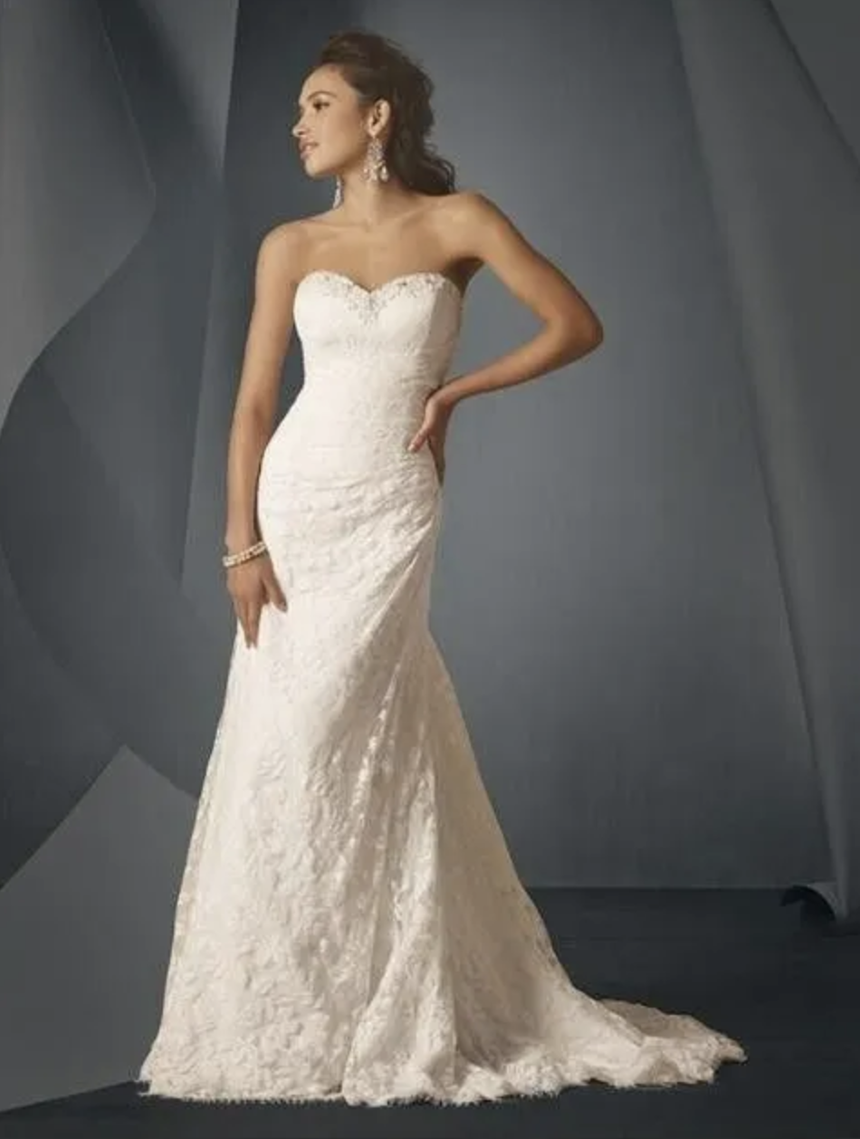 [Alfred Angelo] 2208 dress gallery photo
