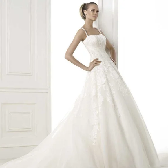 Pronovias Bilma dress gallery photo