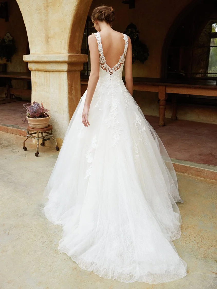 [Enzoani] Beautifulo BT16-13 dress gallery photo