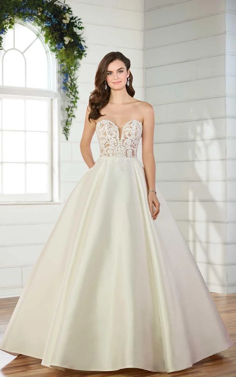 EofA D2486 dress gallery photo