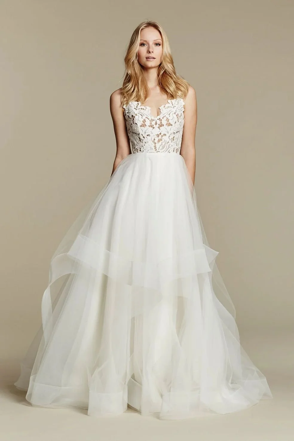 [Hayley Paige] 1600 dress gallery photo