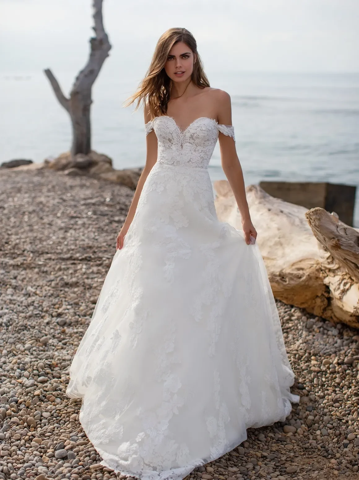 [Pronovias] Oliola dress gallery photo