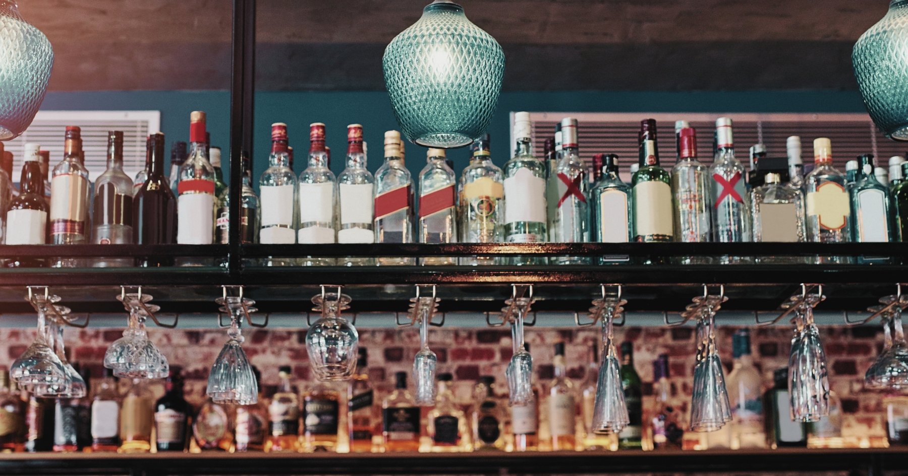 Alcohol and GLP-1 Medications: Can You Drink Safely While Losing Weight?