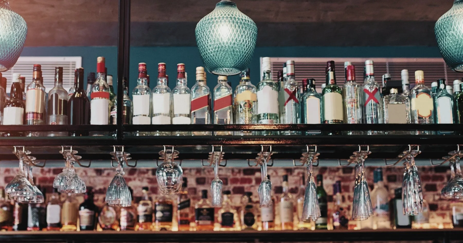 Guide explaining how alcohol interacts with GLP-1 medications and how it may affect weight-loss progress.