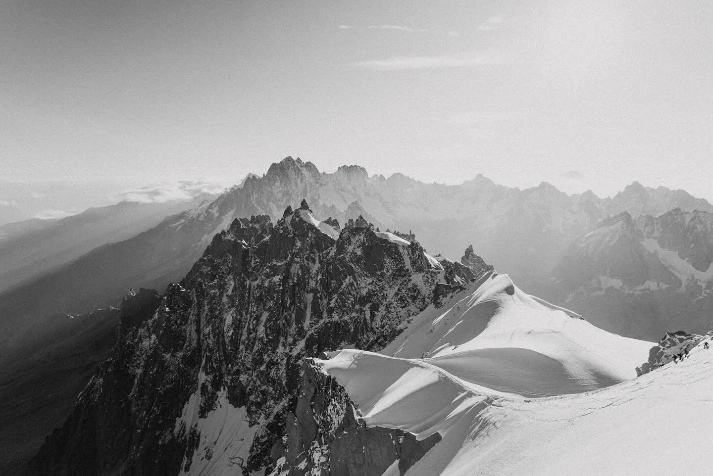 Chomonix🏔️✨

@kouseil 

#chamonix #chamonixmontblanc🇫🇷 #mountians #photographer