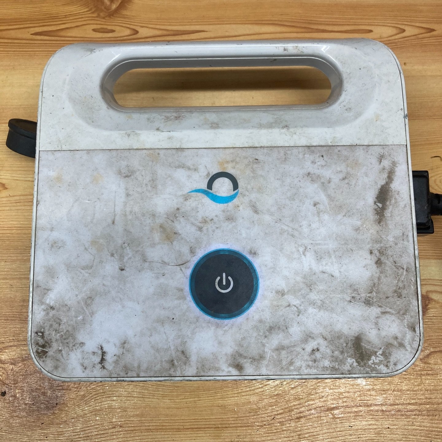 It&rsquo;s the small things we take pride in. Yes we can diagnose the issue, yes we can repair your robot - but we also make sure that it comes back to you in tip top condition and looking as new and clean as possible ✨