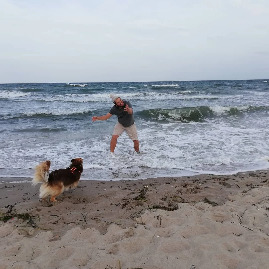 Gemeinsam an der Ostsee.
#schlimmja #meer #getarnt #schaumparty #urlaub #qualle #action #an #der #ostsee #finja #das #meeresungeheuer