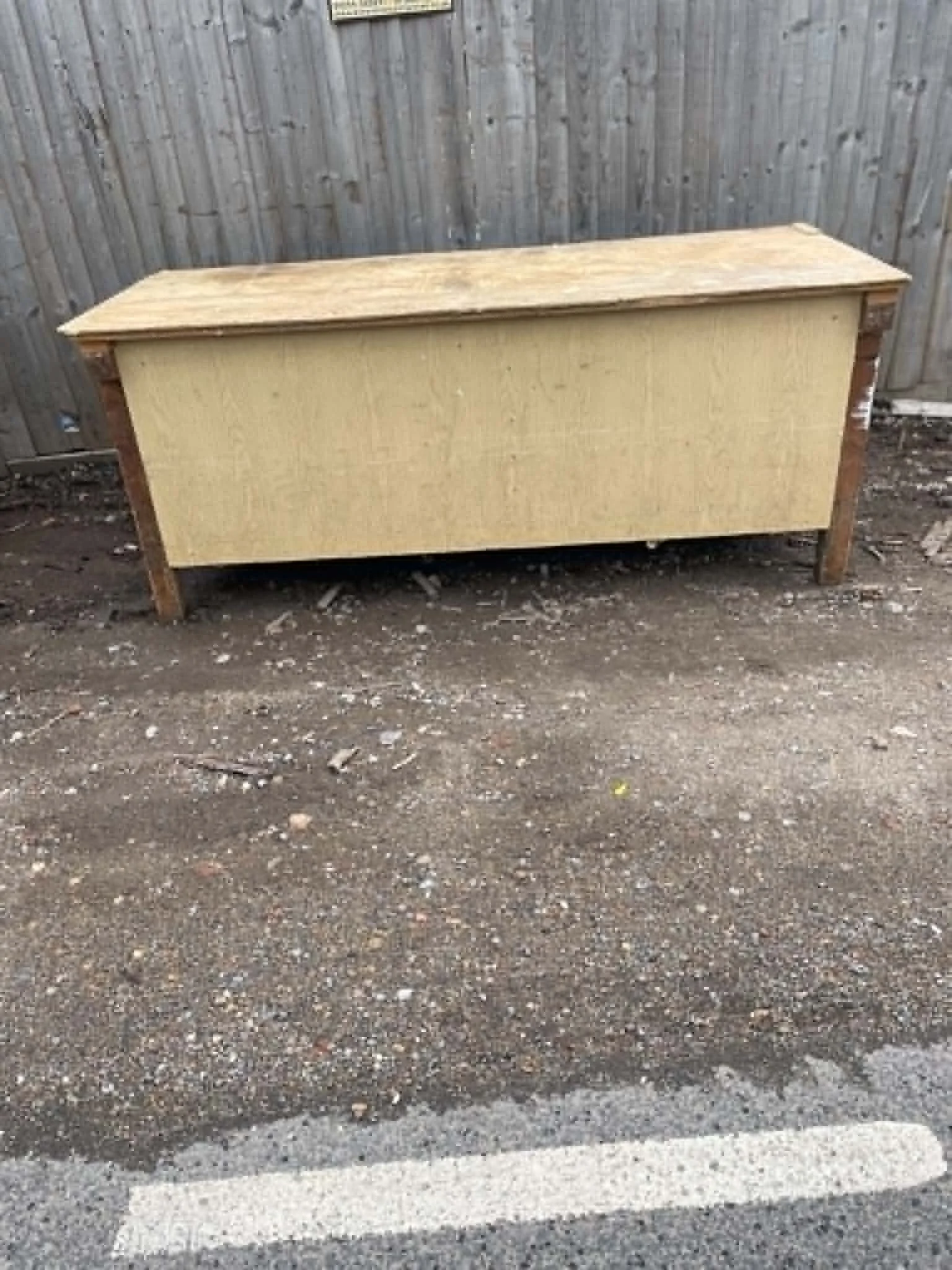 bench2.jpg
