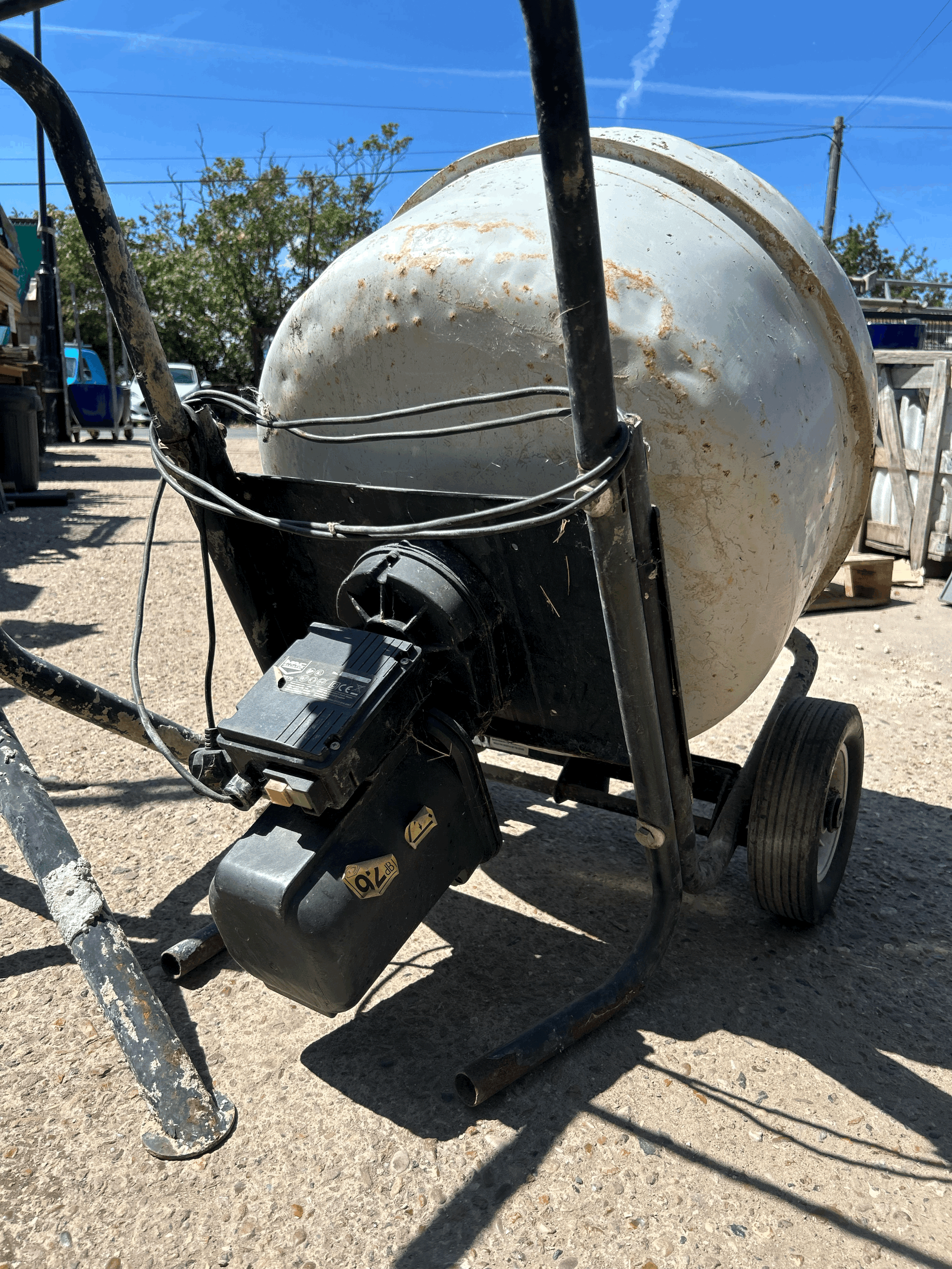 tempImagehiJ5CS.gif