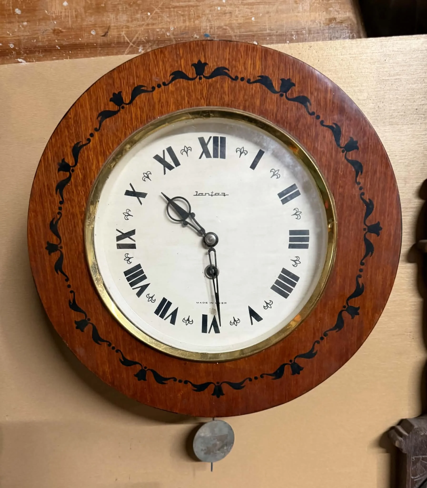 clock1.jpg