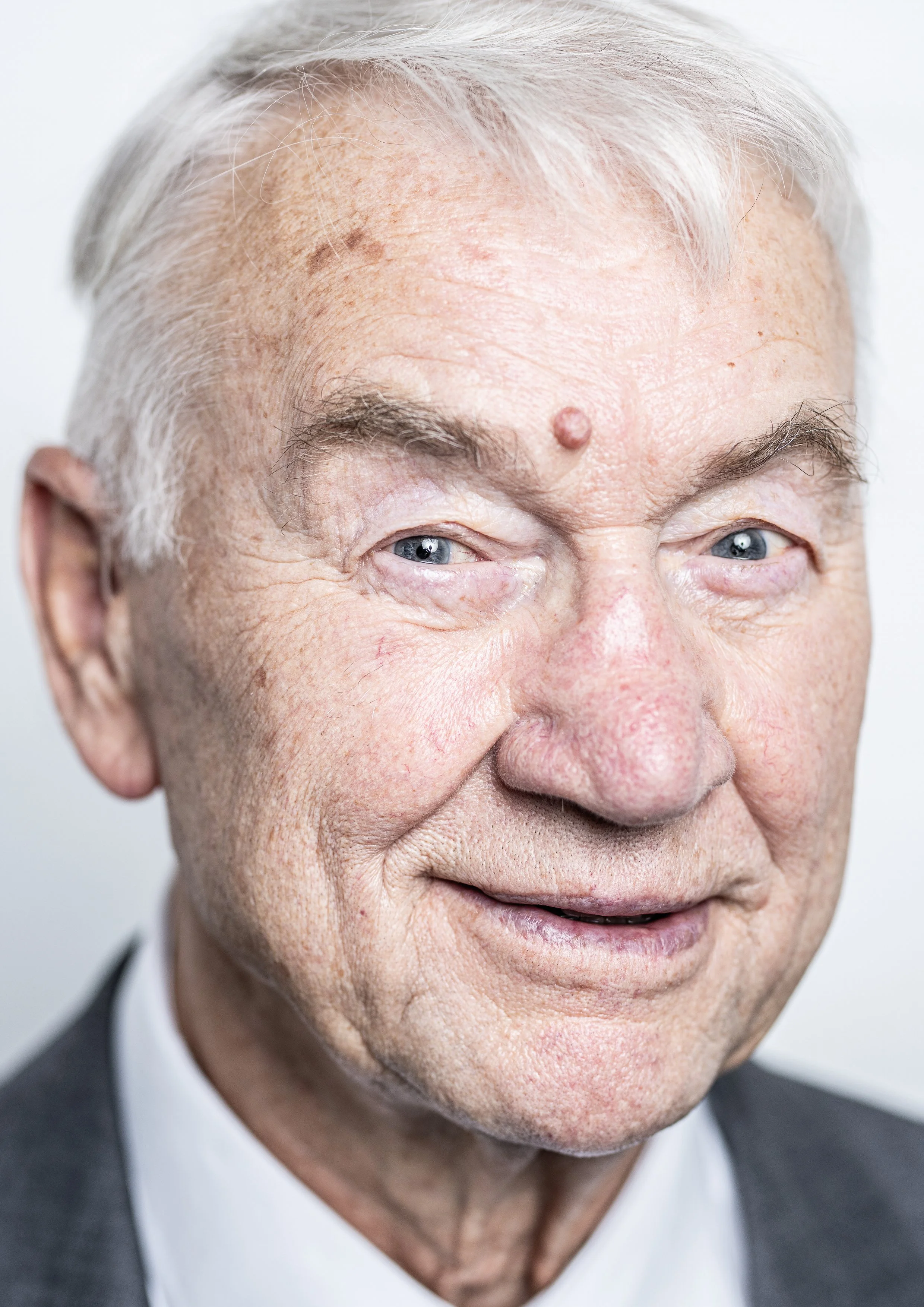 Walter_Daps_Portrait_MutigErinnern.jpg