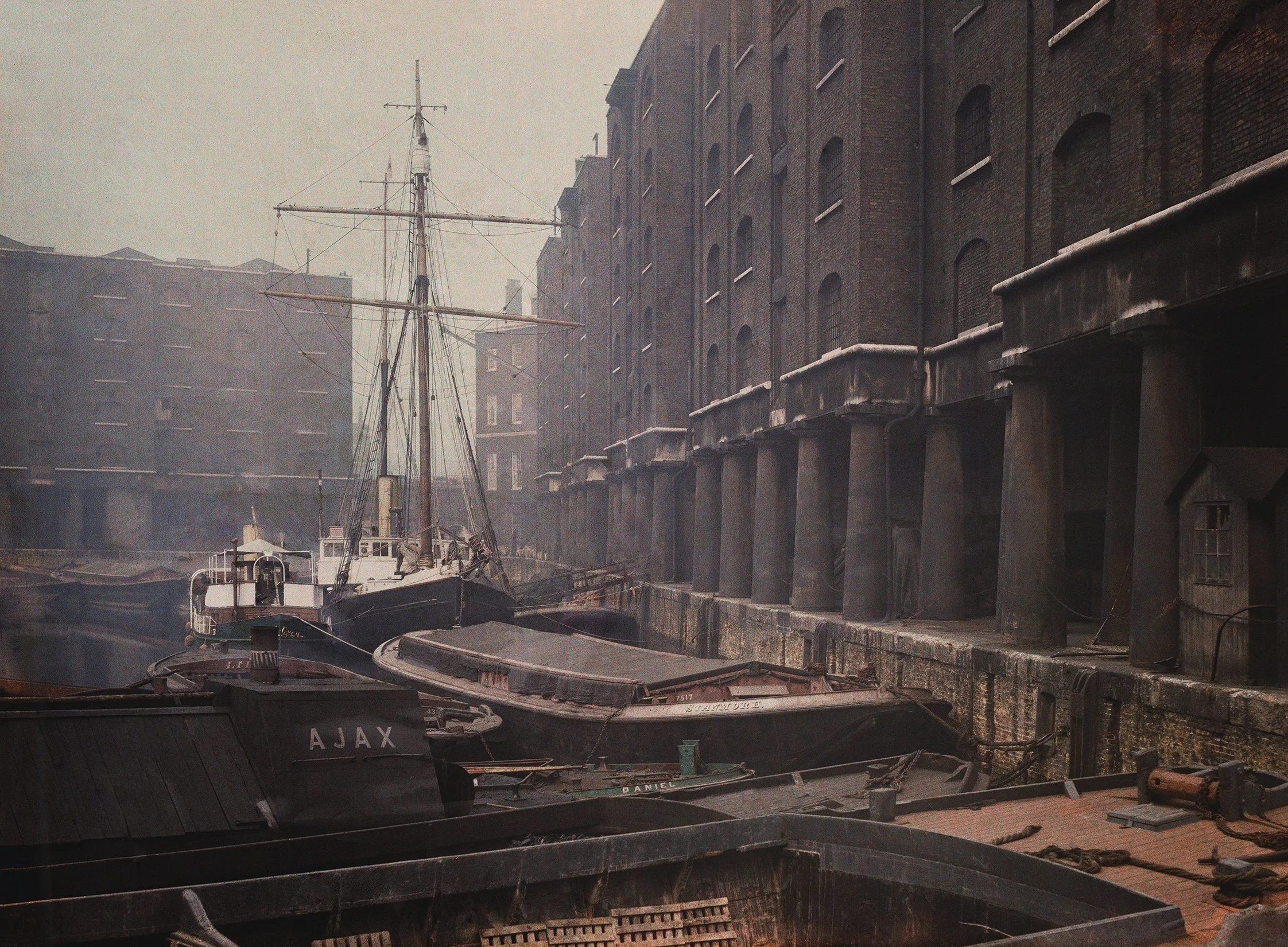 The autochromes of the 1921-22 Shackleton-Rowett ‘Quest’ expedition