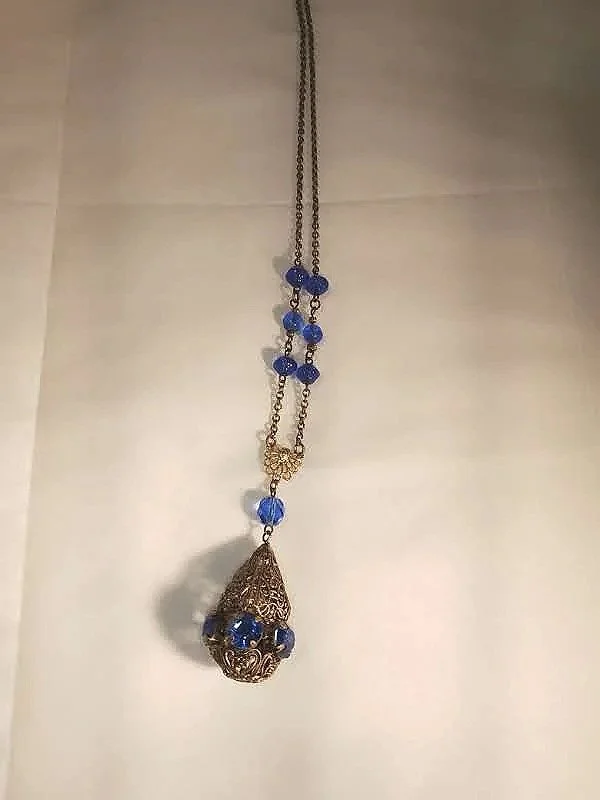 blue+filigree+suatoir.jpg