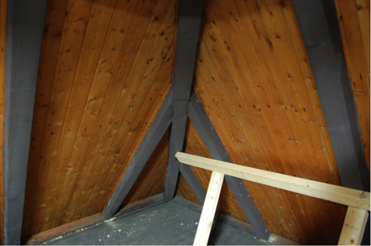 Figur 7. Bilde av et gratsperr og gratskifter fra sett fra innsiden.