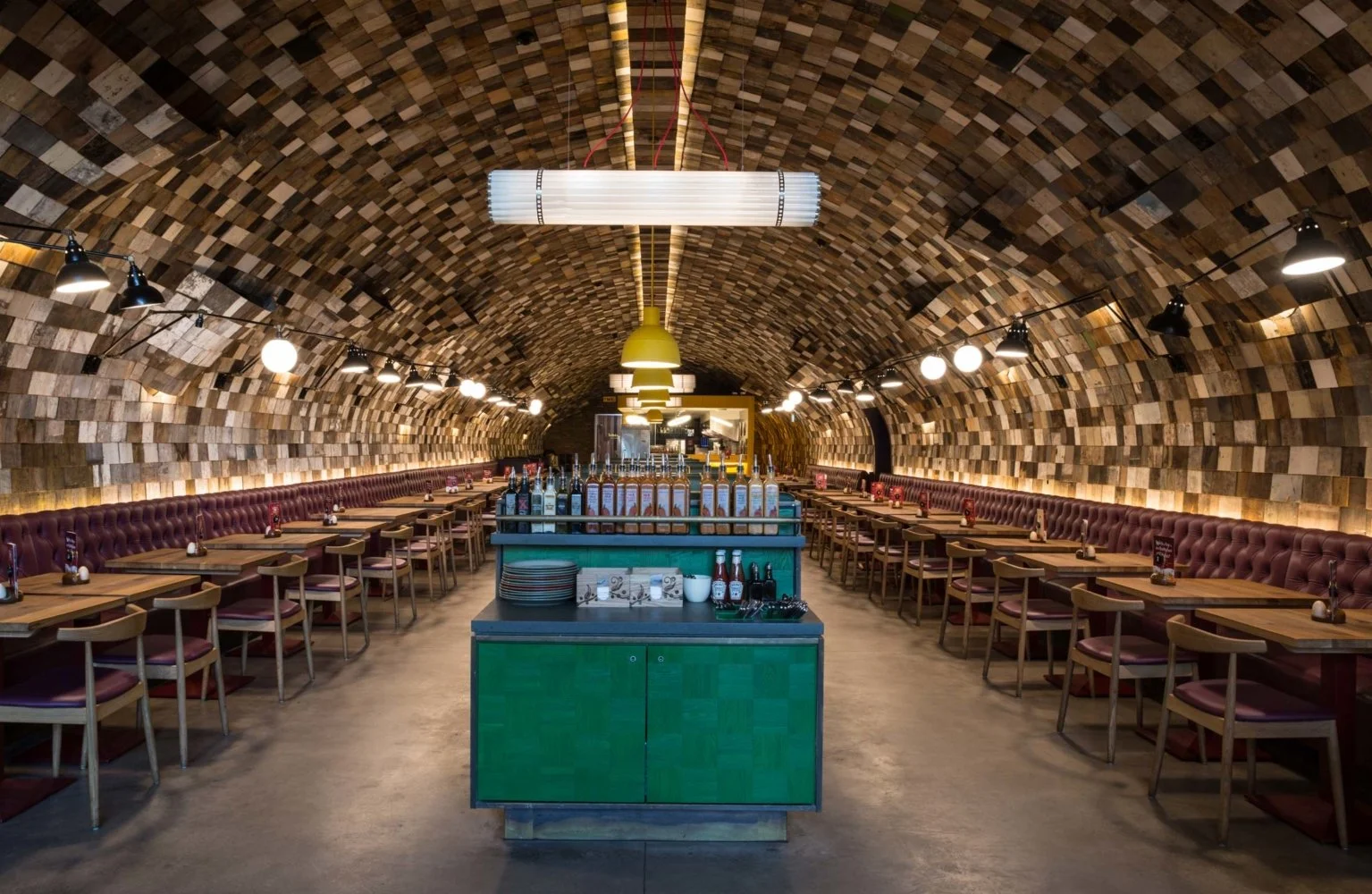 Nandos Vauxhall by Moreno Masey - Restaurant and hospitality architect in London.jpg