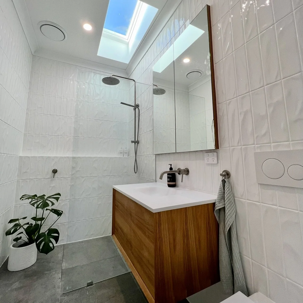 🏡 Proof that we don&rsquo;t just talk the talk.. we tile, tap, and transform too 😏

Our personal ensuite renovation might just be our best work yet, and you won&rsquo;t believe where it all started! 

#alliedqld #plumbing #sunshinecoast #wagga