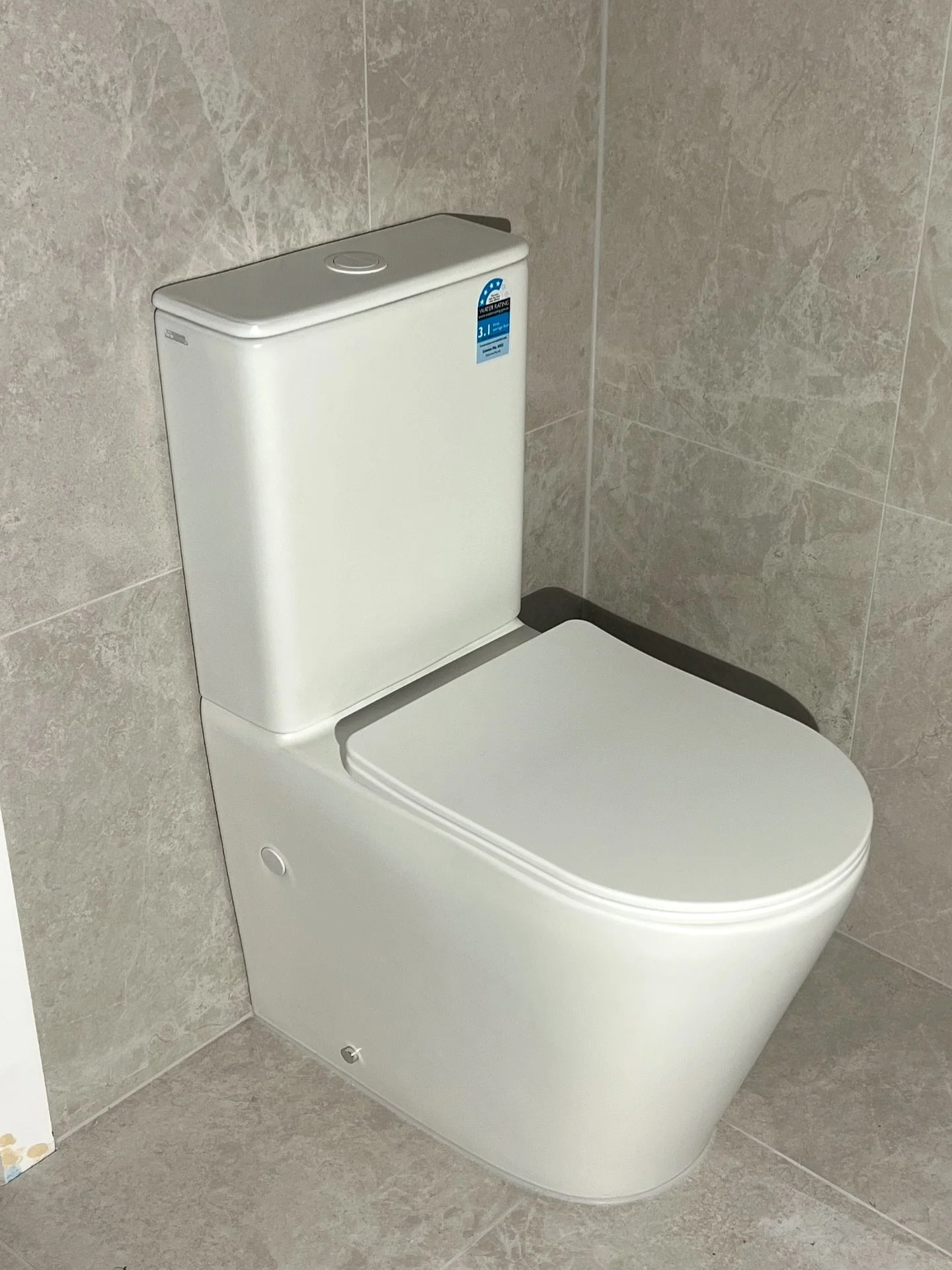 @highgrovebathrooms Jasper Tornado Wall Faced Toilet Suite in Matte White! Sleek, modern &amp; ready to go! 🚽👌