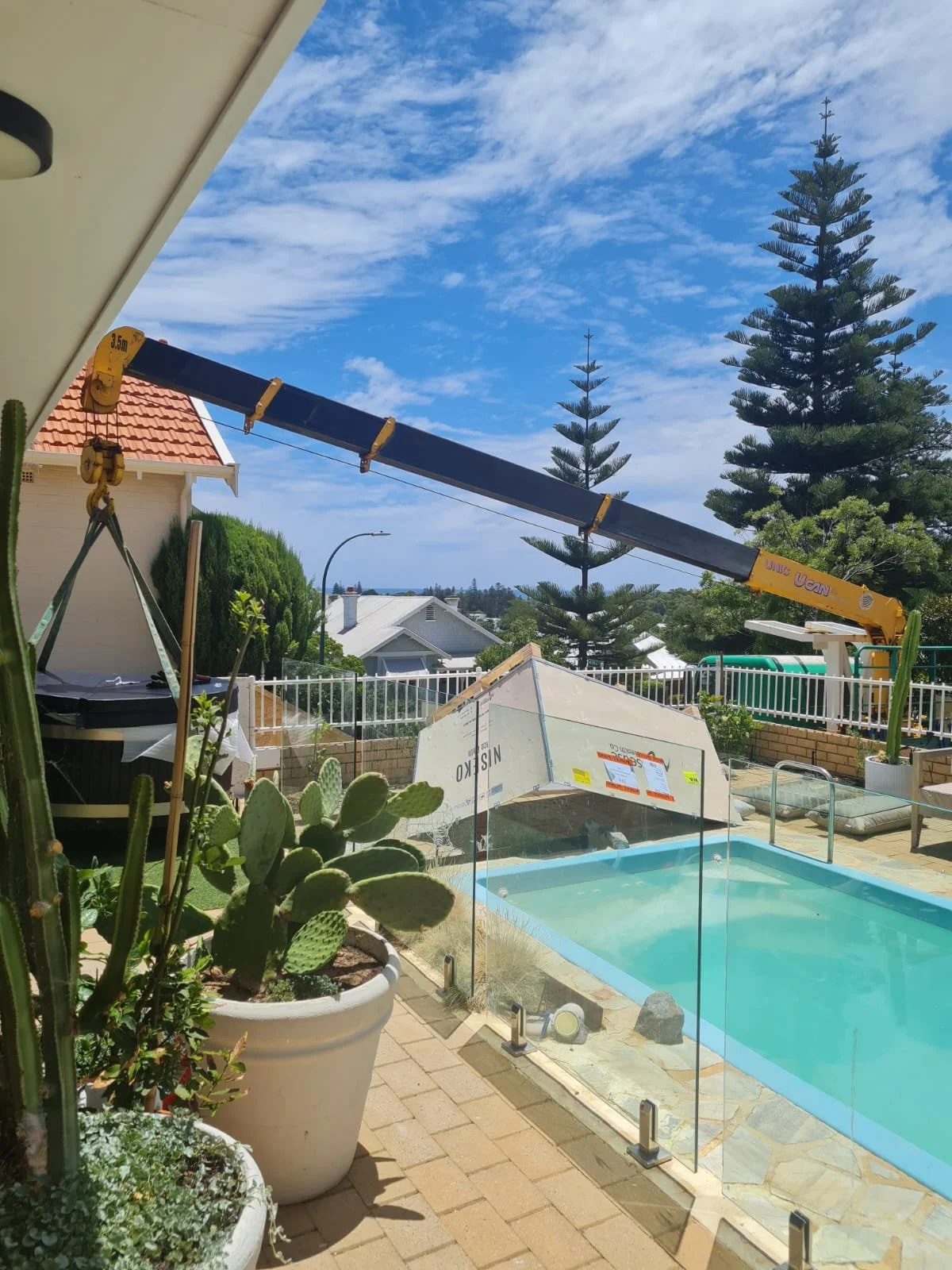 Slew Hiab Serices Perth, crane truck hire, ice bath install, perth ice bath, perth freight forwarding service, perth pools
Green and Gold Hiab Hire
Wet Hiab Truck Hire