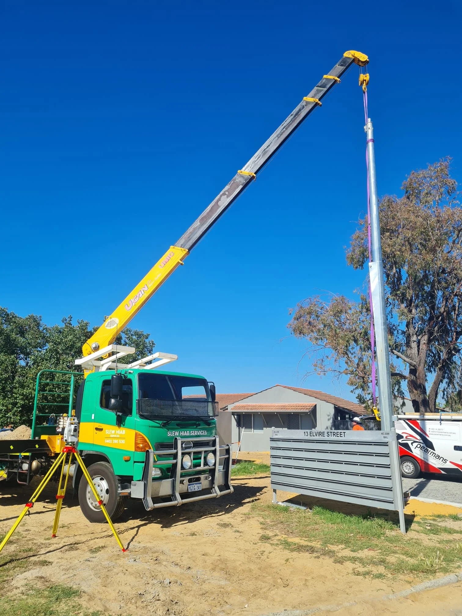 Slew Hiab Serices Perth, crane truck hire, perth lightpole install, lightpole hiab truck, lightpole lifter perth
Green and Gold Hiab Hire
Wet Hiab Truck Hire